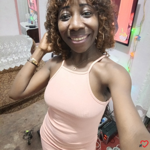 Photo de Noella, Femme 34 ans, de Douala Littoral