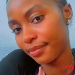 Photo de Mombena, Femme 23 ans, de Kinshasa Kinshasa